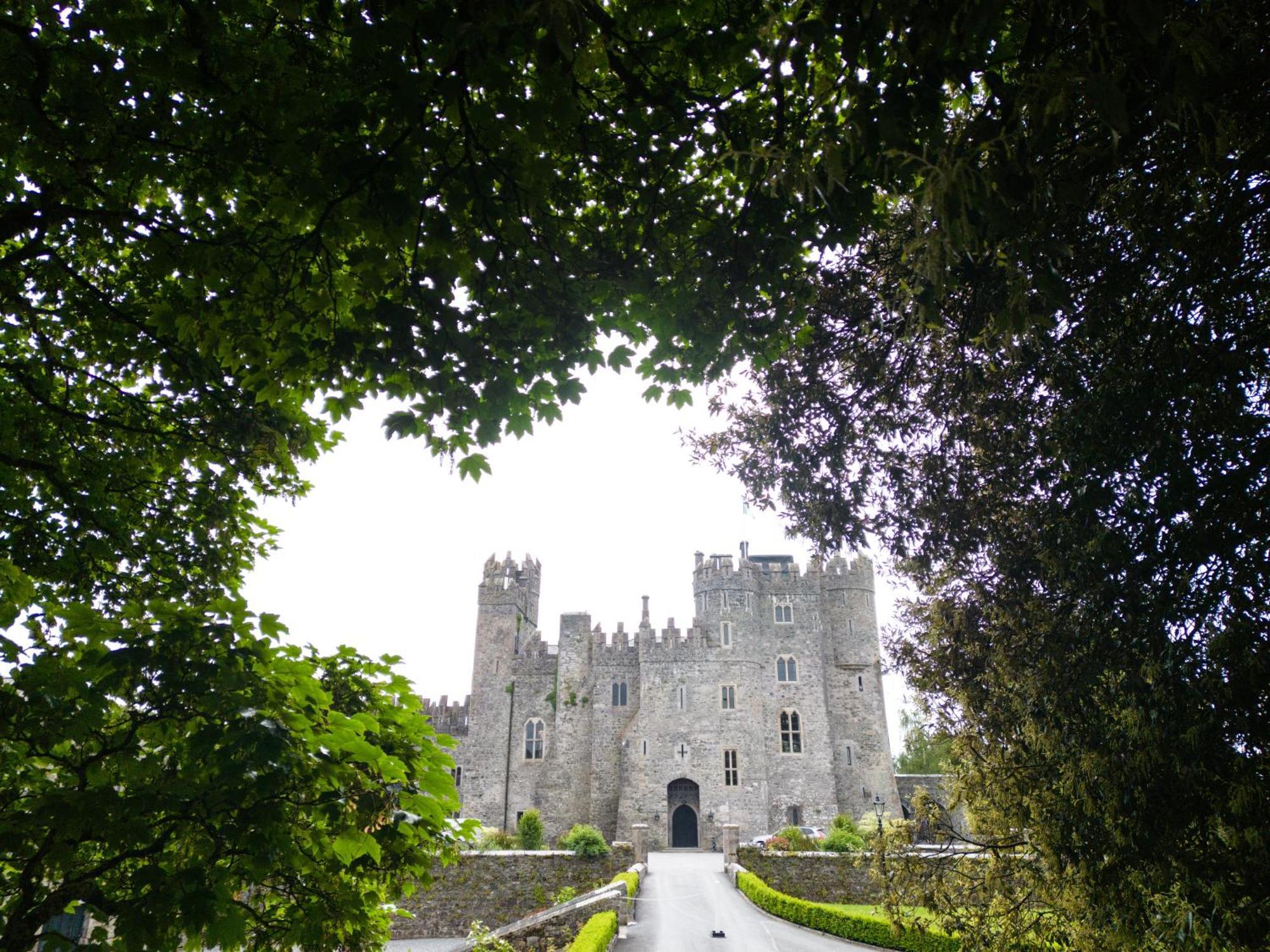 Kilkea Castle Hotel Exterior foto