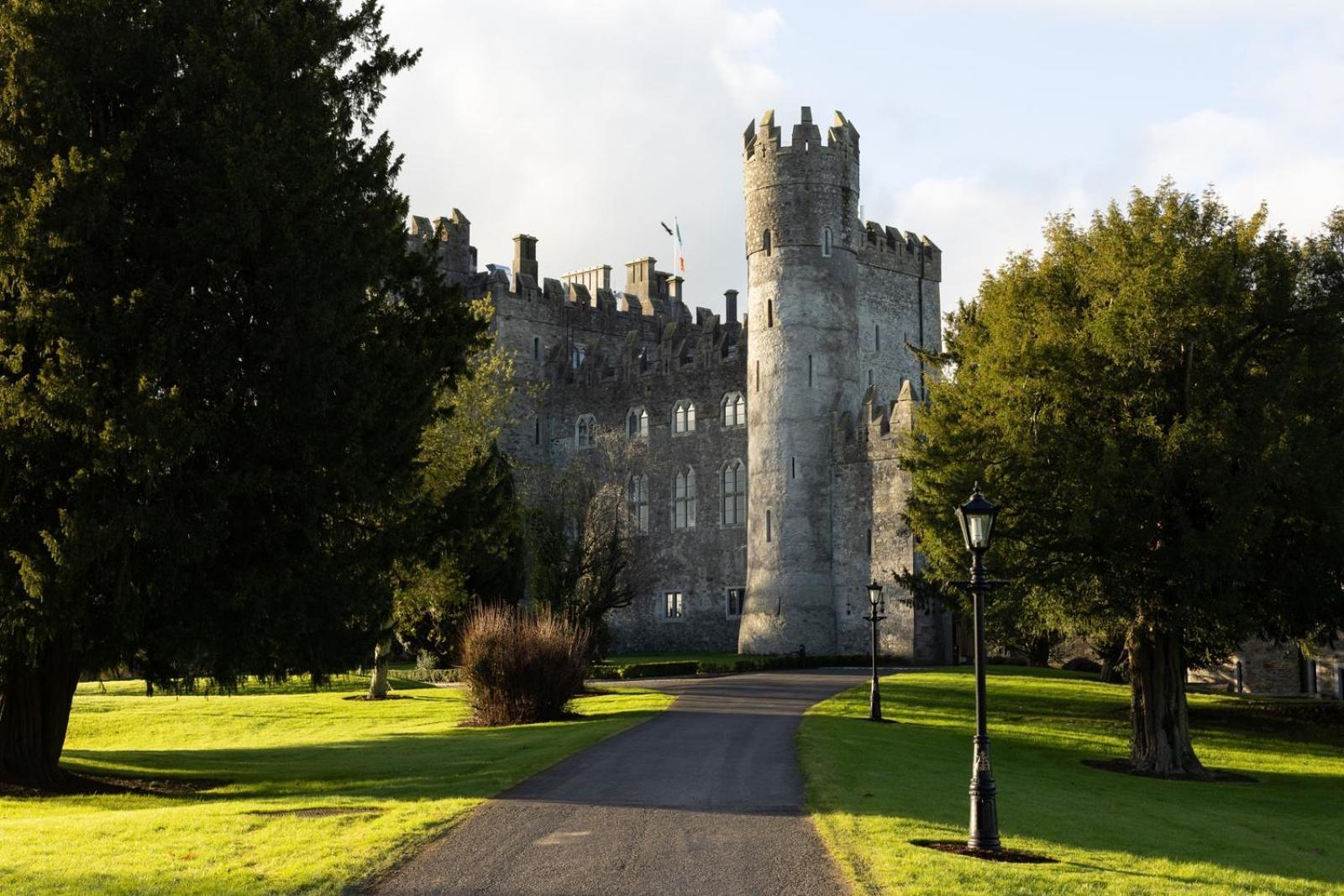 Kilkea Castle Hotel Exterior foto