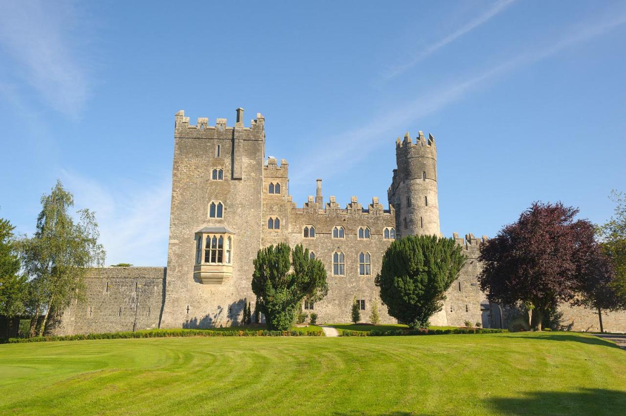 Kilkea Castle Hotel Exterior foto